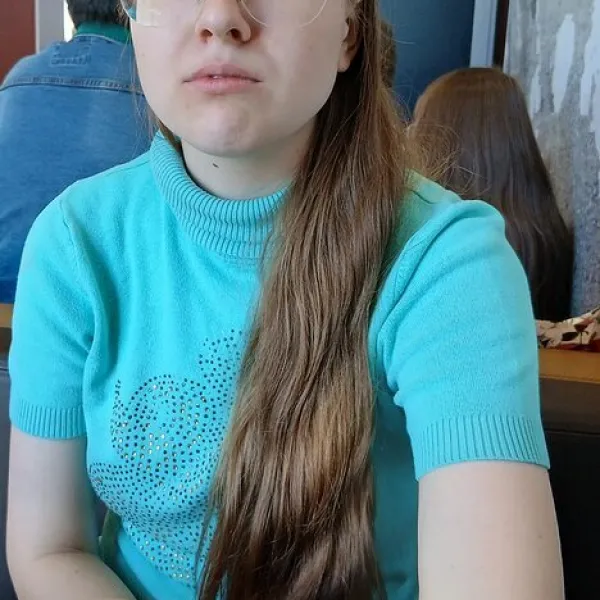 Аня